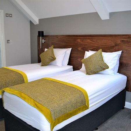 New Park Hotel Кармартен Экстерьер фото
